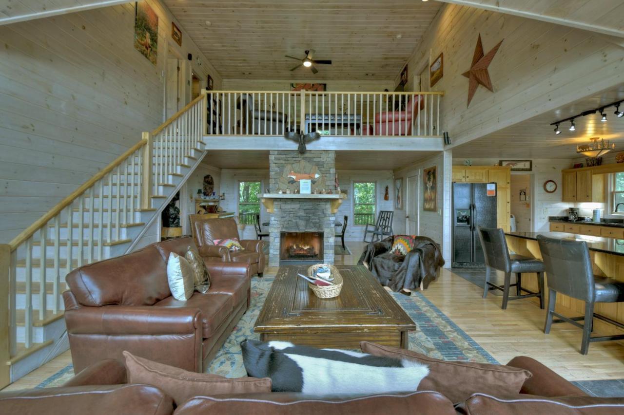 Champagne Chalet - Cuddleup Villa Morganton Esterno foto