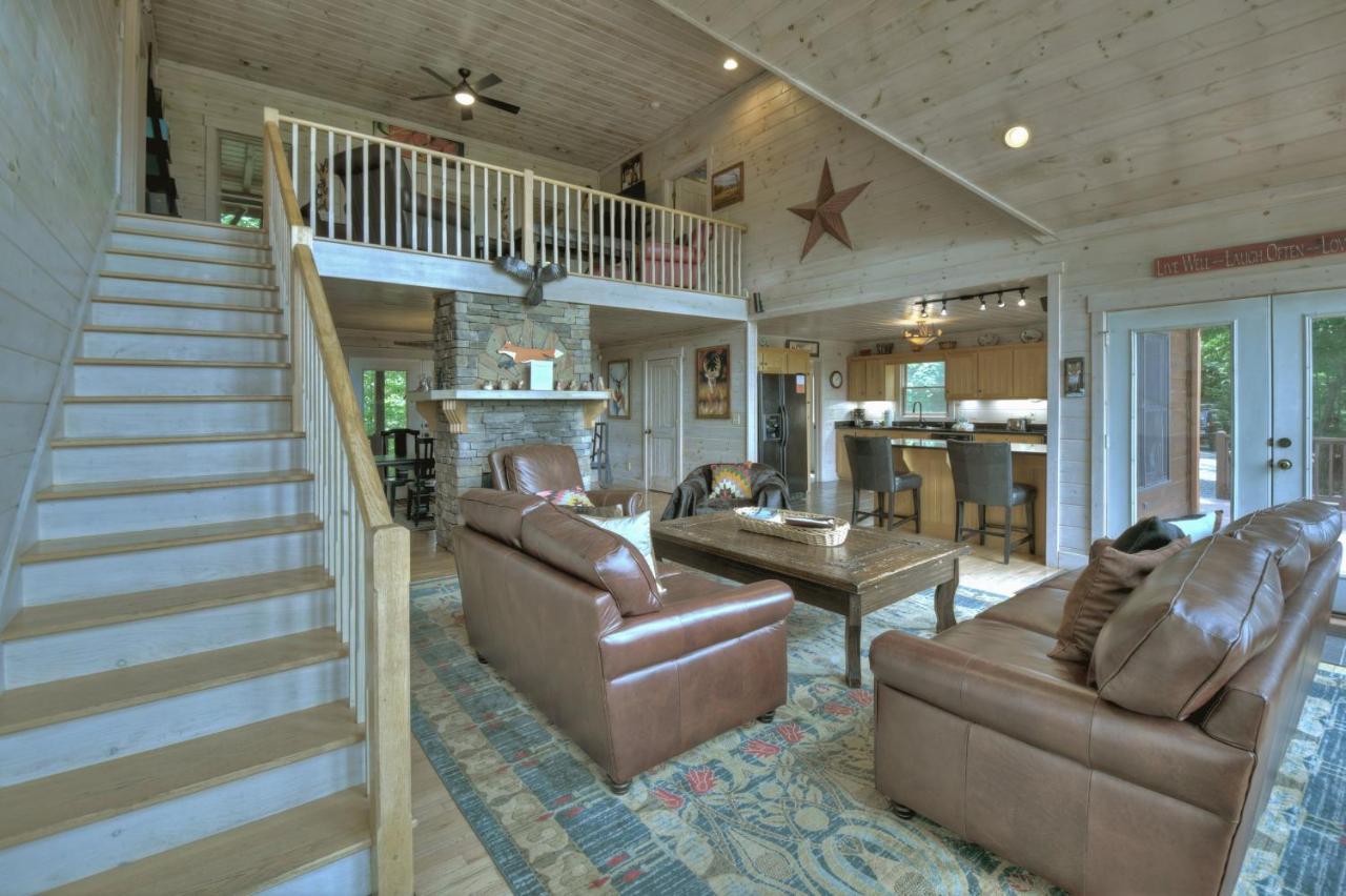 Champagne Chalet - Cuddleup Villa Morganton Esterno foto