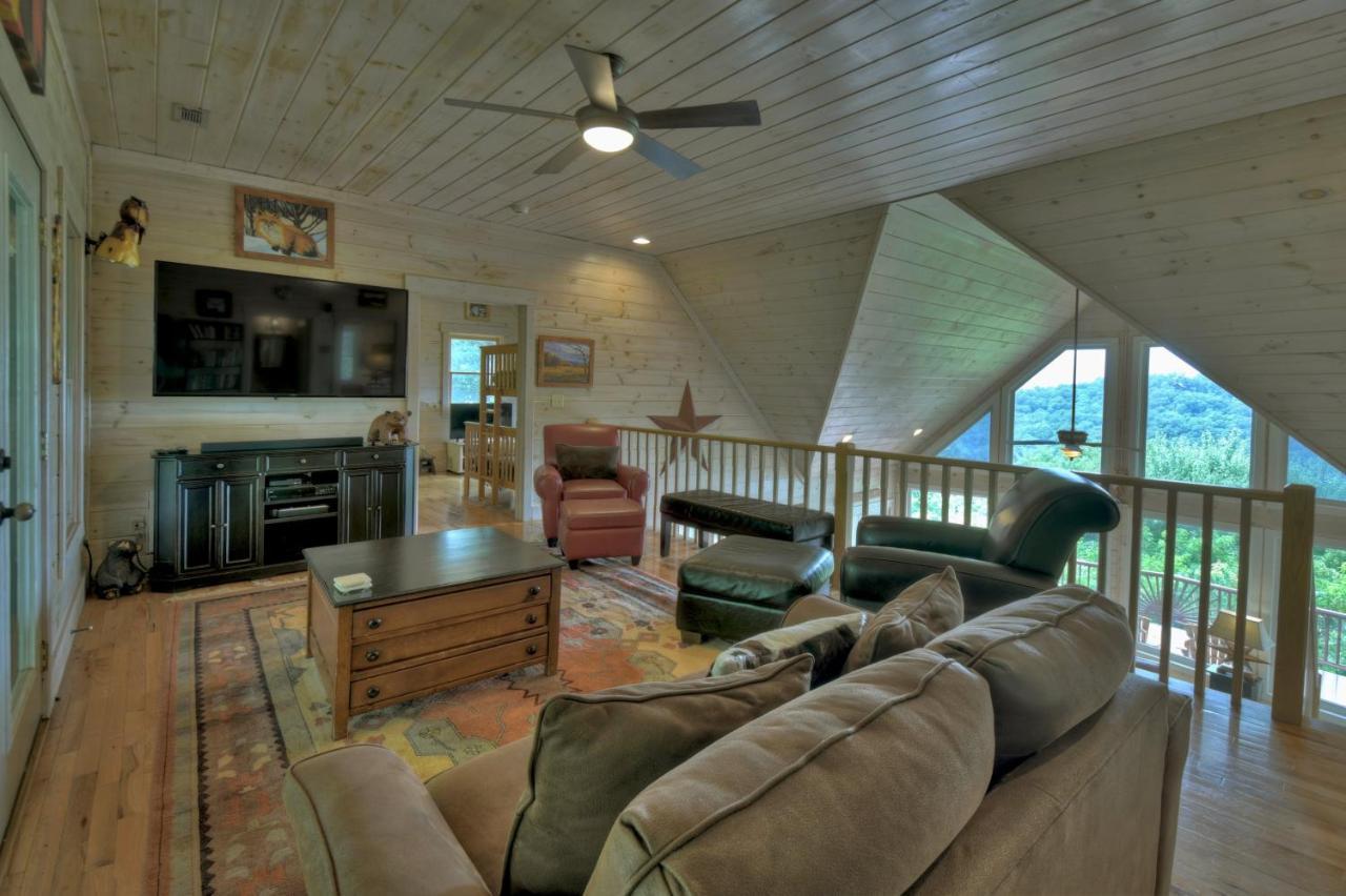 Champagne Chalet - Cuddleup Villa Morganton Esterno foto